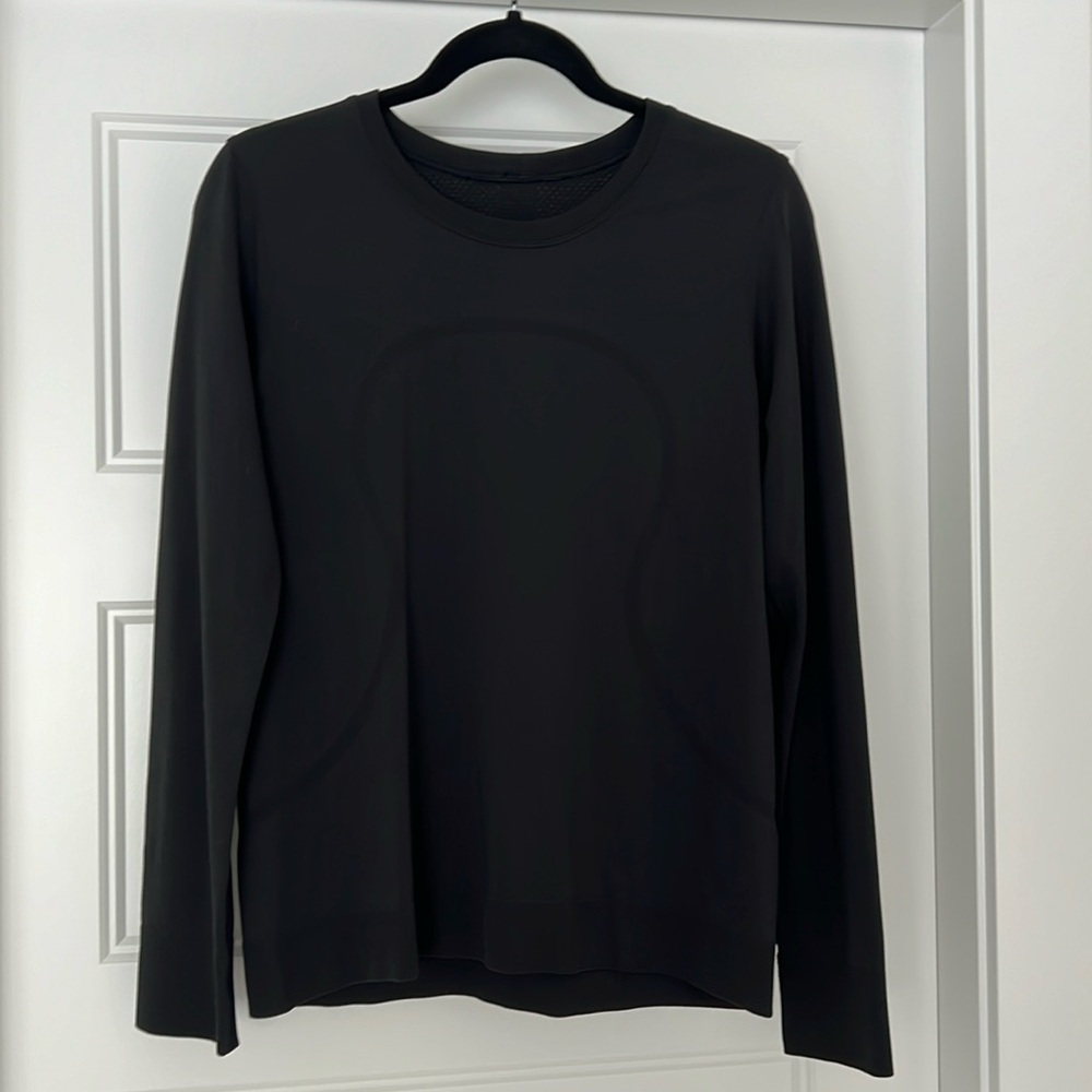 Lululemon Swiftly Relaxed Long Sleeve Hip Length
